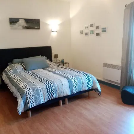 Bed & Breakfast La Metairie De 3*